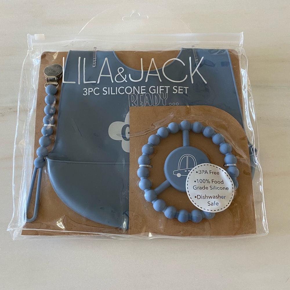 Lila and Jack 3 piece silicone bib set